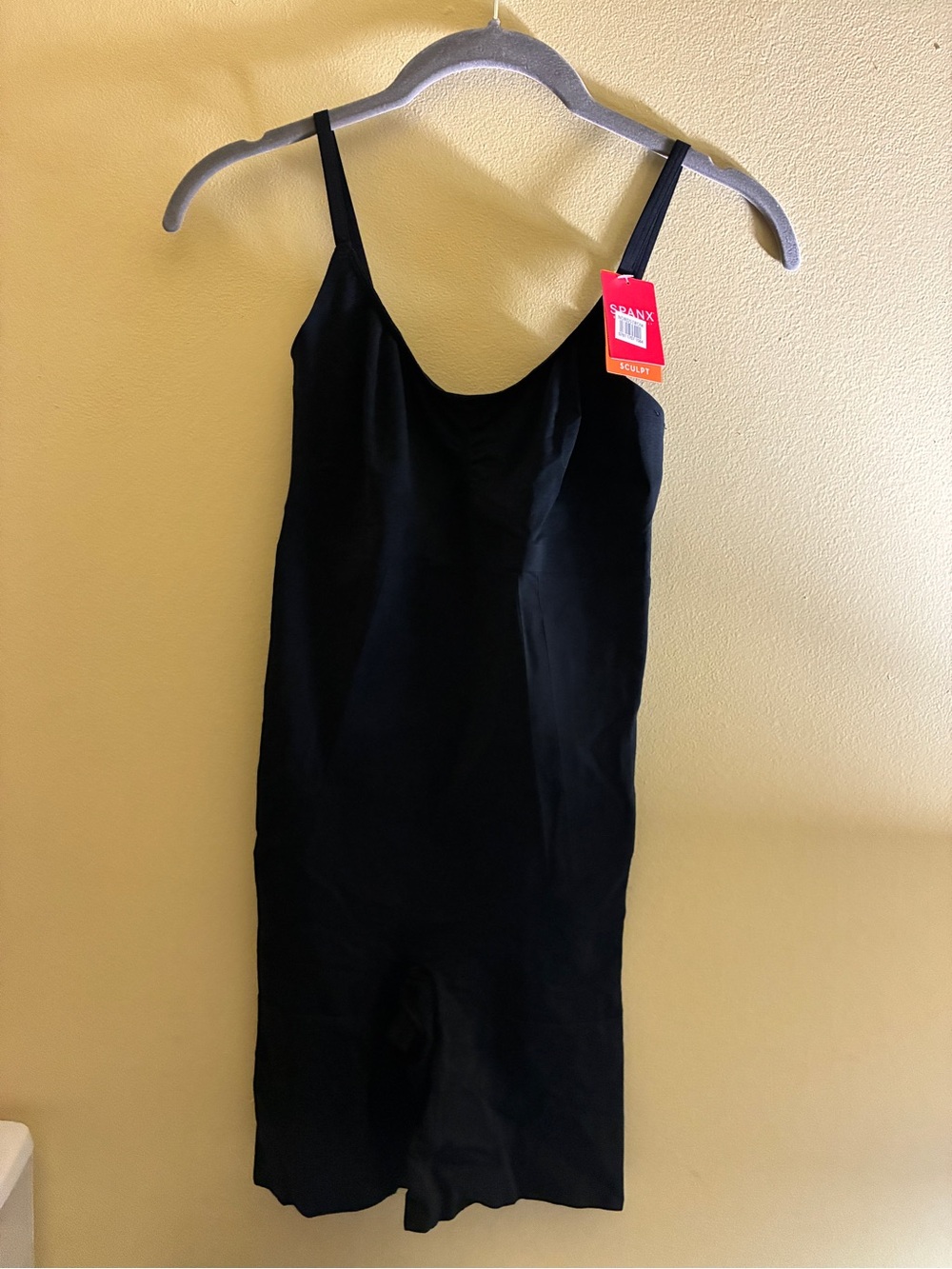SPANX Sculpt On Core Mid Thigh Bodysuit Smooth Black Compression Medium NWT